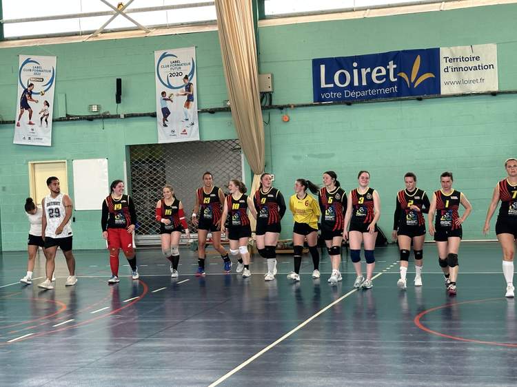 zápas volejbalu mezi orléans a monakem slibuje napínavý souboj plný sportovních emocí. sledujte aktuální informace, výsledky a klíčové momenty této atraktivní utkání.