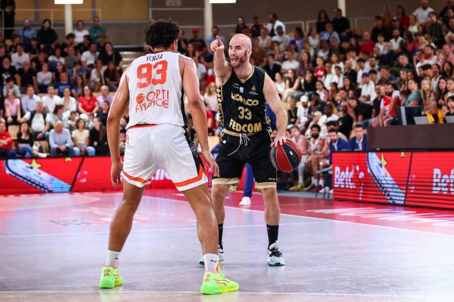 sledujte zápas betclic elite: monaco vede, asvel těsně za ním. nejnovější výsledky, analýzy a aktuality z francouzské basketbalové ligy.