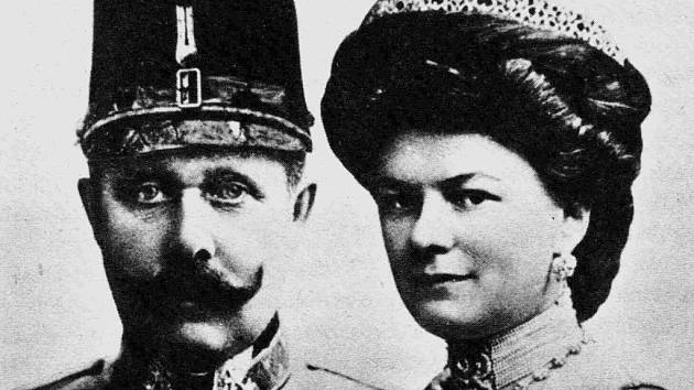 aktuální informace o vyřazení meafoua a zařazení taofifenua do sestavy francie proti fidži.