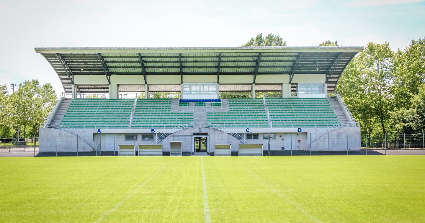 sledujte napínavý zápas regionální fotbalové ligy 1: esa brive se utkají s oslabeným týmem angoulême. výsledky, analýzy a živé komentáře.
