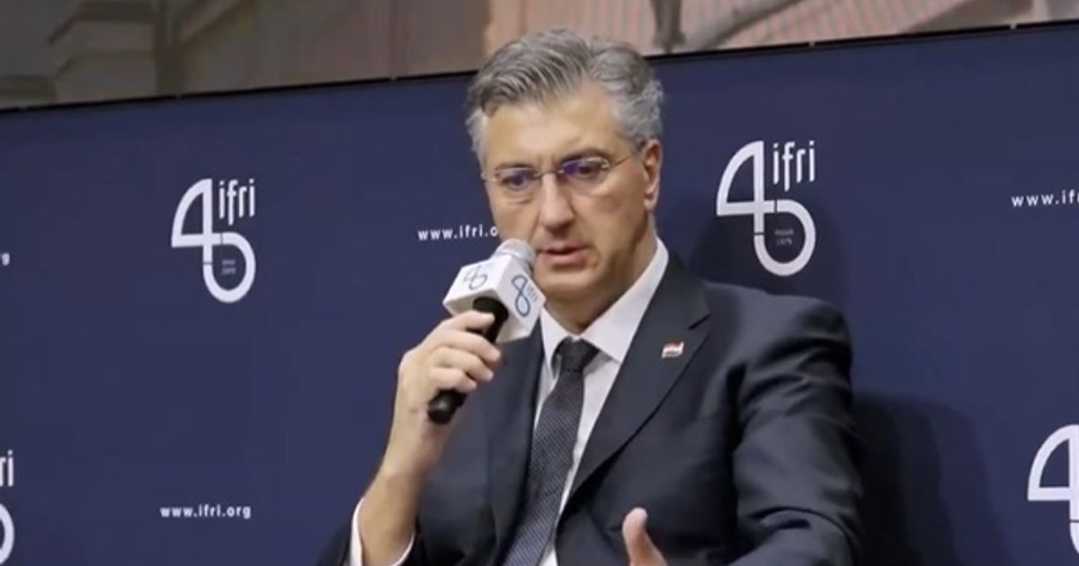 piccardo prodlužuje smlouvu s montpellierem a zůstává klíčovým hráčem týmu.