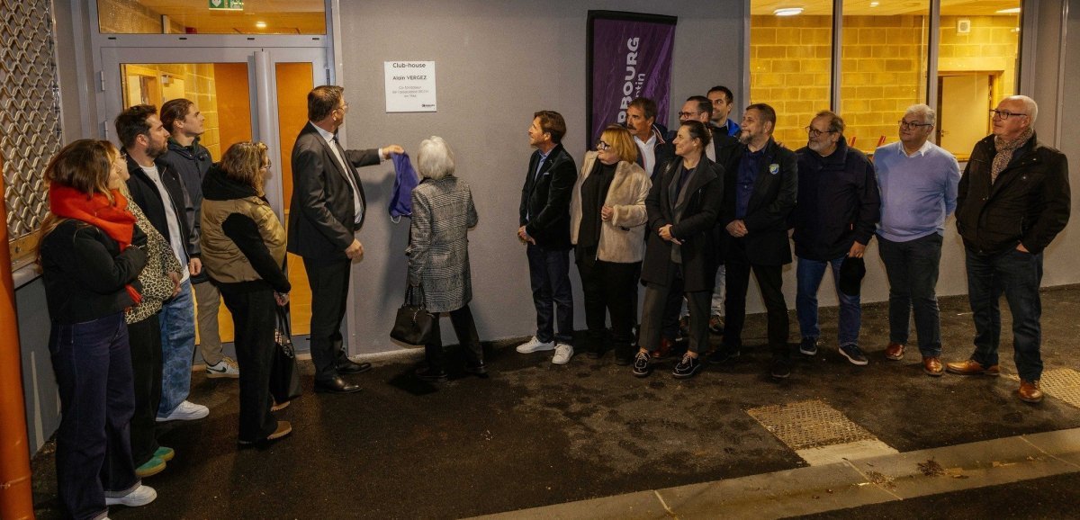 cherbourg plánuje výstavbu nové haly v roce 2027, která přinese moderní prostory pro různé akce a rozvoj místní komunity.